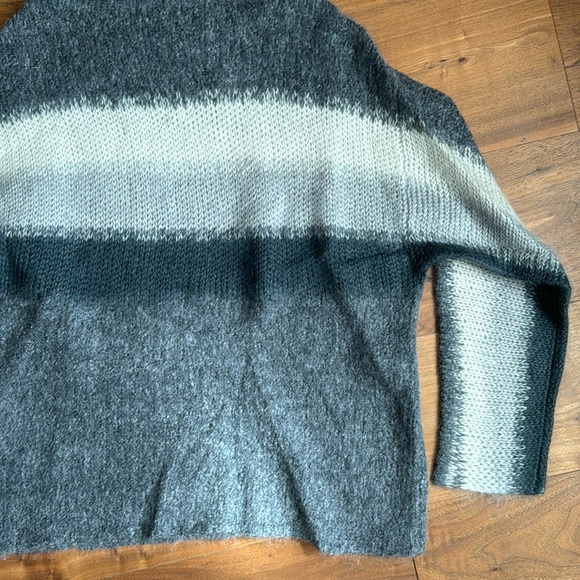 rag & bone / Wool Fuzzy Turtleneck / XS Grey Cream - Picture 2 of 6